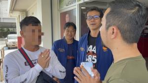 แจ้งข้อหาหนุ่มขับรถเบนซ์ทำร้ายคนขับรถตู้ ระบุทำไปเพราะอารมณ์ชั่ววูบ