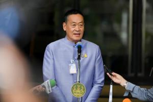 นายกฯ เตรียมเดินงานโอทอปฯ ที่เมืองทอง พรุ่งนี้ พร้อมชวนคนไทยเที่ยว เผย ใส่เสื้อพระราชทานทุกวันอังคาร