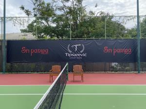 “Janko Tipsarevic” อดีตมือวางอันดับ 8 ร่วมแถลงข่าว Tipsarevic Luxury Tennis เปิดคลาสเรียนเทนนิสสุดเอ็กซ์คูลชีฟ