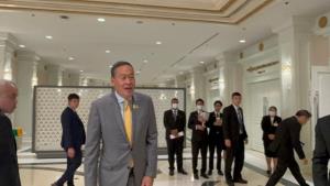 ‘นายกฯ’ รับห่วงน้ำท่วมสุโขทัย ถก ‘รองอธิบดีกรมชลฯ’ บ่ายนี้  เตรียมลงพื้นที่อุบลฯ 6 ต.ค.นี้