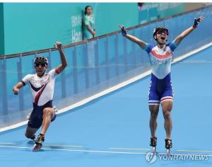 (ชมคลิป) ดราม่า "เกาหลีใต้" แพ้ "ไทเป" เพราะมัวแต่ดีใจ ชวดทองโรลเลอร์สเก็ต ต้องไปเกณฑ์ทหาร