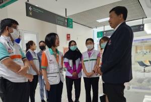 ผอ.รพ.จุฬาฯ เผยรับดูแลคนเจ็บเหตุยิงกลางห้าง 3 ราย ยังอยู่ไอซียู 2 ราย ดีขึ้น 1 ราย