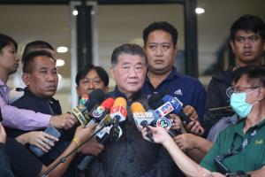 “ภูมิธรรม” เผย นายกฯ สั่งทุกกระทรวงจับตาสถานการณ์อิสราเอล ห่วงแรงงานไทยถูกขายต่อ วอนใครพบช่วยได้ช่วย