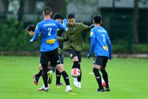 ทีมชาติไทย ซ้อมครั้งแรก ที่ เอสโตเนีย, "บดินทร์-ธีรศักดิ์" ตั้งเป้าคว้าชัยเพื่อแฟนบอลชาวไทย