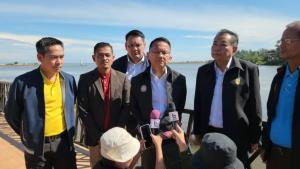 “สมศักดิ์” เยือนมาเลเซียถกแก้ปัญหา 3 จังหวัดชายแดนใต้ ฟื้นฟูความสัมพันธ์ครั้งประวัติศาสตร์