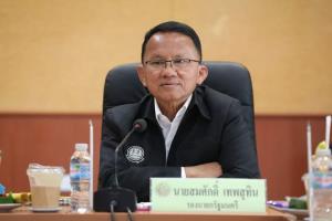 "สมศักดิ์" ควง 2 รมต.คมนาคมลงอีสานใต้ "ครูมานิตย์" ชงสนามบินสุรินทร์ แนะศรีสะเกษยื่นไทยวอเตอร์แพลน