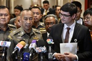 ผบ.ตร.เผยรู้วันนี้ ผลสอบข้อเท็จจริงส่วยรถบรรทุก วอนสังคมอย่างเพิ่งมองสติกเกอร์ดาว B สีเขียวเป็นส่วย