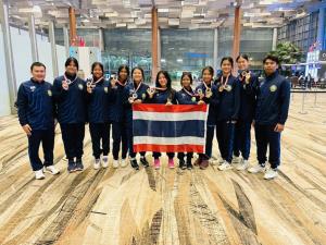 นักกีฬาชุคบอลหญิงโรงเรียนบ้านสวน ร่วมแข่ง รายการ Asia International School Tchoukball ที่สิงคโปร์