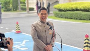 “ท็อป” ปัดเกี่ยวข้อง “แป้ง นาโหนด” ภาพถ่ายคู่เป็นของเก่าตอนหาเสียงหลายปีก่อน