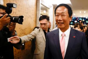 ไปต่อไม่ไหว! ‘เทอร์รี กัว’ ผู้ก่อตั้ง Foxconn ประกาศ ‘ถอนตัว’ ศึกชิง ปธน.ไต้หวัน