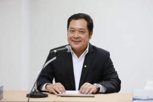 "ทวี" ย้ำเด้งอธิบดี DSI มาปราบยา ยังไม่เคาะคนใหม่ ชิ่งตอบปม "แม้ว" นอน รพ. 100 งัน ยันไม่ขอพักโทษ