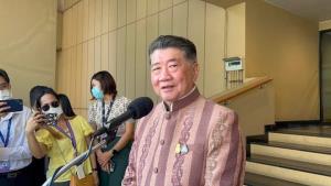 "ภูมิธรรม" ยังไม่คิดเอาใครเพิ่มรบ.หลังปชป.ได้ผู้นำ ตีมึนพรรคอะไหล่ ไม่รู้ "นิกร" แนะพรรคร่วมชงร่างนิรโทษฯ