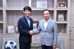 สมาคมฯ เซ็นสัญญาแต่งตั้ง "มาซาทาดะ อิชิอิ" เป็นหัวหน้าผู้ฝึกสอนทีมชาติไทยชุดใหญ่