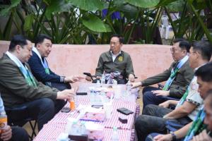 “พัชรวาท” กำชับผู้ว่าฯ-รองผู้ว่าฯ “เชียงราย” ตรวจเข้มเผานาข้าวลดฝุ่น PM2.5 หลังตรวจพบ Hotspot พรึ่บในพื้นที่
