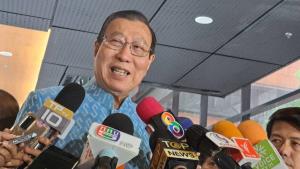 ประธานวุฒิฯ อุบให้ความเห็นนิรโทษกรรมรวมคดี 112 หวั่นพูดไปกลายเป็นมติ ชี้แค่เห็นต่างไม่ใช่ขัดแย้ง