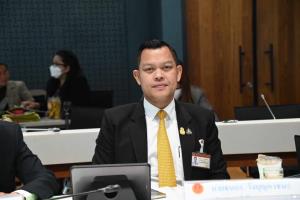 “ธนกร” แนะรัฐบาลแก้เศรษฐกิจปากท้องชาวบ้านเร่งด่วนควบคู่แก้ รธน.จี้ลดงบหากทำประชามติ 3 ครั้ง พ่วงเลือกตั้งท้องถิ่น