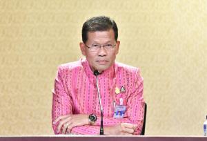 แรงงานจัดของขวัญปีใหม่ 11 ชิ้น “เพิ่ม ฟรี ปรับขึ้น สะดวก ช่วยปลดหนี้” ใต้แคมเปญ “อุ่นใจผู้ให้ สุขใจผู้รับ”