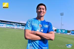 "ฉลามชล" เปิดตัว "ลีออน พิชญ เจมส์" เสริมทัพแดนกลาง สวมเบอร์ 4 ลุย เลก 2