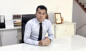 ขำขันต้นปี! “เชาว์” เย้ย กรมคุกอ้างนักโทษเทวดาโคมา-กมธ.ตำรวจ ไม่เจอแม้เงา “ทักษิณ” ถามกำลังเคาะกะลา หรือเปล่า