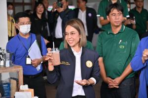 “พิมพ์ภัทรา” นำคณะล่องใต้ นำร่อง "ชุมพร" รับฟังปัญหาผู้ประกอบการ