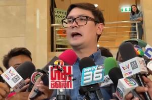 “โรม” งงราชทัณฑ์ บอก “แม้ว” ป่วยหนัก แต่แค่ใส่เฝือก เชื่อมีคนเอาอย่างรักษาตัวไม่ติดคุก จ่อขุดหน่วยงานใดเอี่ยวช่วย