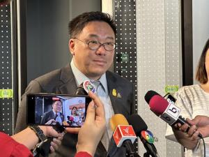 “จุลพันธ์“ โบ้ยเหมือนคนดักตีหัวก่อนเข้าบ้าน ทำ “ดิจิทัลวอลเล็ต” ล่าช้า ซัดพวกนั่งบนหอคอยต่อต้าน
