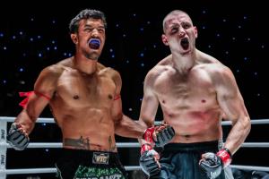 สองผู้ท้าชิงเผชิญหน้า “สินสมุทร" ได้ฤกษ์บู๊เดือด “ดีมิทรี” ศึก ONE Fight Night 22