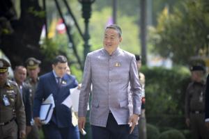 นายกฯ ยิ้มแย้มนำถก ครม.“พีระพันธุ์-เกรียง-สุรศักดิ์” แจ้งลาประชุม