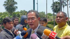 “นิกร” เผย พรรคร่วมไฟเขียวประชามติรอบแรก ไม่รอแก้ กม.เป็นสิทธิ รบ ไม่แตะหมวด 1-2 ปัดมัดมือชก