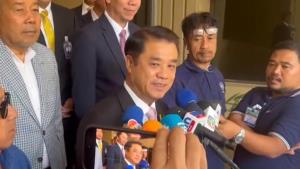“สุริยะ” ดูห้องทำงานทำเนียบ มั่นใจนั่งรองนายกฯ ควบ รมว.คมนาคม ทำงานได้ดีขึ้น
