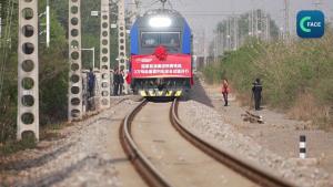 คลิกคลิป : จีนทดสอบรถไฟบรรทุกสินค้ารุ่นใหม่ รับน้ำหนักได้มากที่สุดในจีน