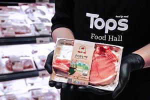 “ท็อปส์” ซูเปอร์มาร์เก็ตเจ้าแรก ใช้อีโคแพ็คเกจจิ้งบรรจุเนื้อสัตว์ทดแทนพลาสติก