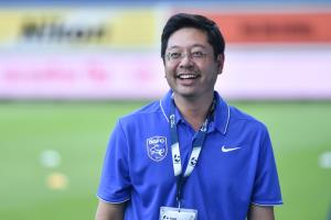 "ปวิณ" ลาออกสภากรรมการ ส.บอล คาด ไม่พอใจ "รีโว่ คัพ" นัดชิงฯ ถูกสั่งเตะเร็วขึ้น