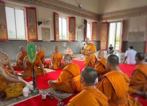 “พระราเมศ” แจงบวชทดแทนคุณมารดา ปัดหนีปัญหา ปชป.ยันไร้ขัดแย้ง ลาออกเหตุจะผิดข้อบังคับ