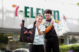 ‘เซเว่น อีเลฟเว่น’ รณรงค์ “2 ลด” ย้ำใช้ “ถุงผ้า” แทน “ถุงพลาสติก”