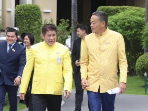 “เศรษฐา” เผย ครม.ถกยาวปุ๋ยคนละครึ่ง “ธรรมนัส” แจงยิบคนละส่วนกับไร่ละ 1,000 บาท ชี้รัฐต้องเยียวยาหากราคาข้าวตกต่ำ