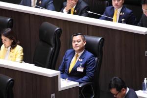 “ธนกร” ขอบคุณ ส.ว.ชุดเก่า พร้อมยินดี ส.ว.ใหม่ หวังทำหน้าที่ยึดประโยชน์ชาติเป็นที่ตั้ง เชื่อมีอิสระกลั่นกรอง กม.เลือกองค์กรอิสระได้