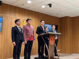 กมธ.เกษตรฯ แนะยกเลิกปุ๋ยคนละครึ่ง หากจำเป็นควรมีโครงการคู่ขนาน-ให้ซื้อตามความเหมาะสม