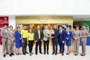 ร่วมยินดีเปิดห้องรับรองสมาชิกไทยแลนด์ พริวิเลจ