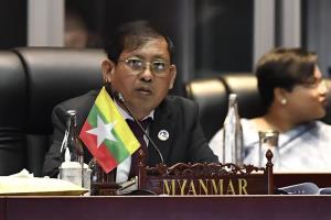 รัฐมนตรีต่างประเทศออสเตรเลียร้องรัฐบาลทหารพม่ายุติปราบปรามผู้เห็นต่าง
