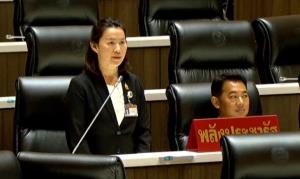 “พิมพ์พร”ขอ“กรมธนารักษ์”เร่งอนุญาตใช้พื้นที่เพื่อสร้างศูนย์พัฒนาเด็กเล็ก สนามกีฬา พร้อม จี้ของบประมาณ  ดูแล ถนน และตลิ่งทรุดตัว