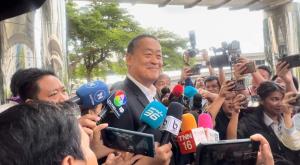 "เศรษฐา" รูดซิปปากยิ้มไม่ตอบสื่อ หลังถูกจี้ถามส่งไม้ต่อ "นายกฯอิ๊งค์" เดินหน้าดิจิทัลวอลเล็ตหรือไม่