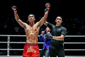 "ซุปเปอร์บอน" ทำได้ตามที่คุยไว้ / คอลัมน์ "TKO" โดย "น็อกเอาต์ แมน"