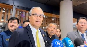 “ชูศักดิ์” เลื่อนถกรายงานนิรโทษ รอถกทุกฝ่าย แต่ยังไม่นัด “วิสุทธิ์” ชี้ ไม่อยากมีภาพขัดแย้งพรรคร่วมต้องร่วมมือ