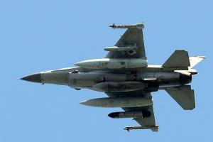 ทะเลจีนใต้ระอุ! สหรัฐฯ อนุมัติขายฝูงบินขับไล่ F-16 ให้ ‘ฟิลิปปินส์’ รวม $5,580 ล้าน