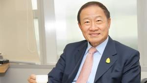 คุมตัว “ประยุทธ” พร้อมลูกสาวเข้าคุกสุรินทร์ ศาลส่งคำสั่งประกันตัวไม่ทัน