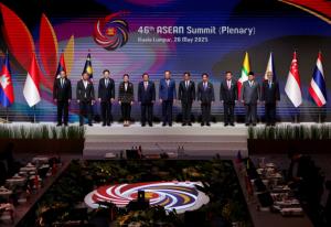 ผู้นำอาเซียนร่วมประชุมในมาเลเซียหารือประเด็นภาษีสหรัฐฯ การสงบศึกในพม่า และติมอร์ตะวันออก