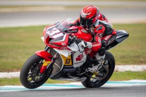 "มิกซ์-ธนัช” บิด Honda CBR600RR 2025 คว้าท็อป 4 SS600 ศึกสองล้อชิงแชมป์เอเชีย ARRC 2025 สนาม 2