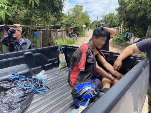 รวบแล้ว!ไอ้หนุ่มรอบเวียงหื่น..ถีบรถพยาบาลสาว-ลากลงข้างทางหวังข่มขืน