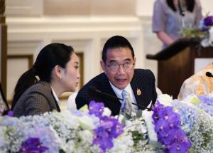 "อิ๊งค์" เรียกประชุมด่วนหารือประชุม JBC 10 โมงวันนี้ เลือนวาระให้ "โอปอล" -ทีมมิสเวิลด์เข้าพบพรุ่งนี้แทน